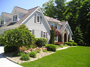 Landscapers and Lawncare Services in Surgoinsville, TN